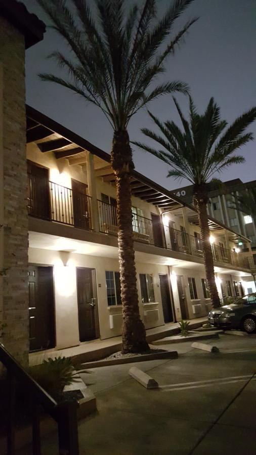 Tuscan Garden Inn Λος Άντζελες Εξωτερικό φωτογραφία