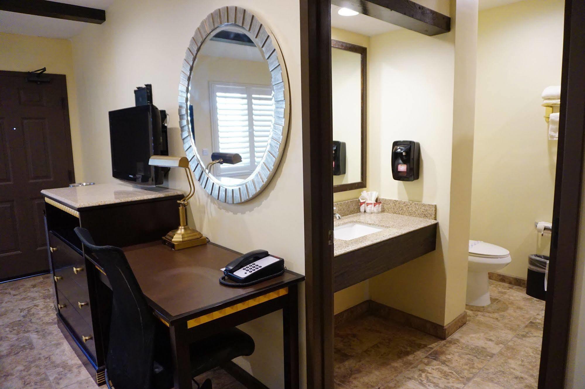 Tuscan Garden Inn Λος Άντζελες Εξωτερικό φωτογραφία