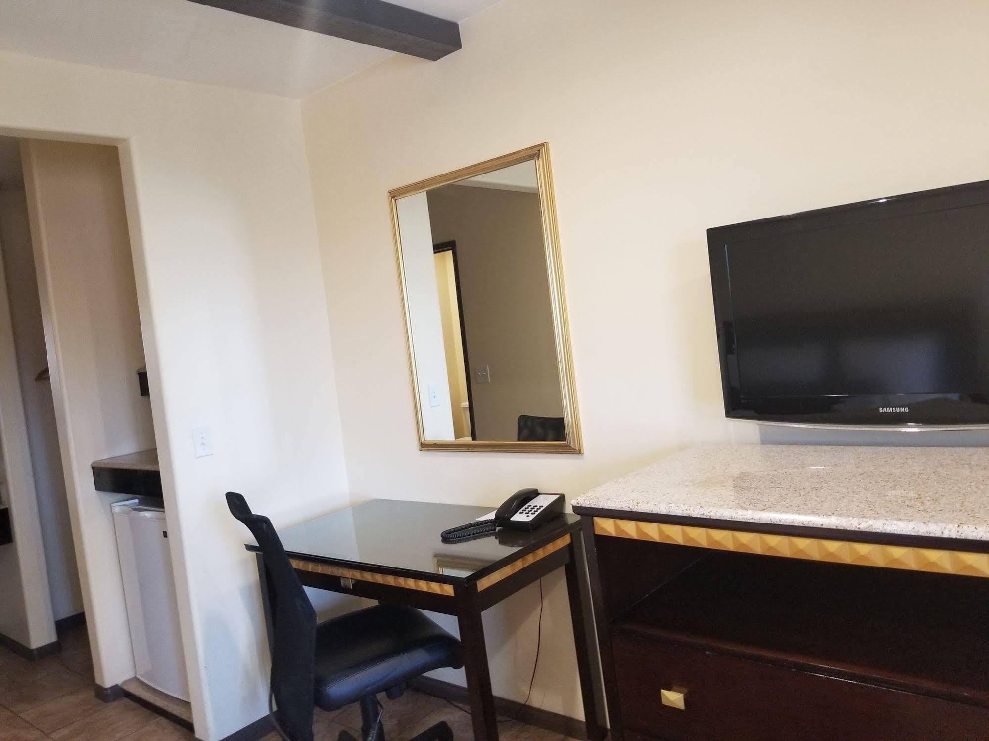 Tuscan Garden Inn Λος Άντζελες Εξωτερικό φωτογραφία